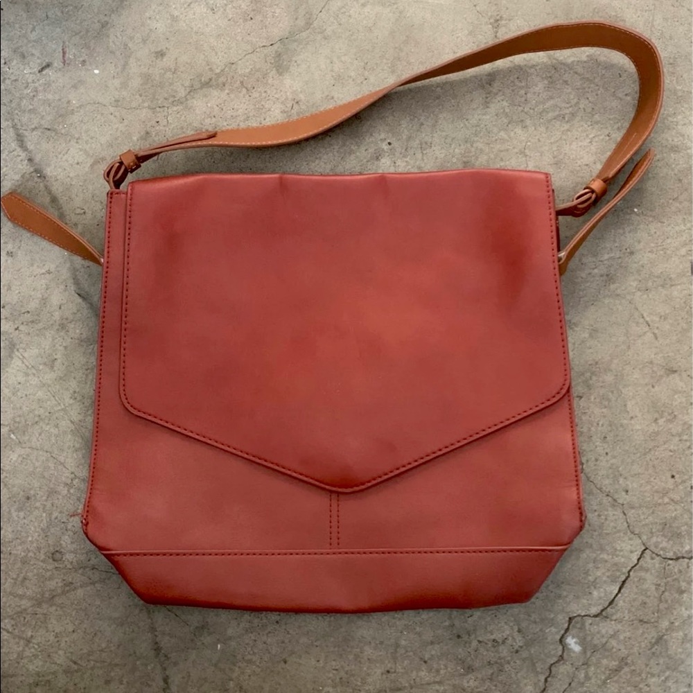 Universal Thread Purse